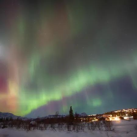 Relaxing Getaway With Sauna And Terrace *