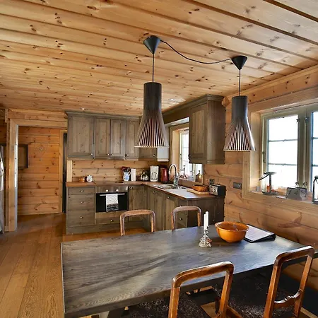 Relaxing Getaway With Sauna And Terrace Beitostolen